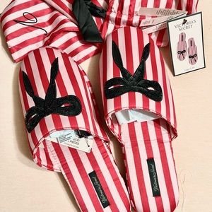 Victoria’s Secret Slippers Women size L (9-10) Red Pink Pin Stripes Bow Shoe